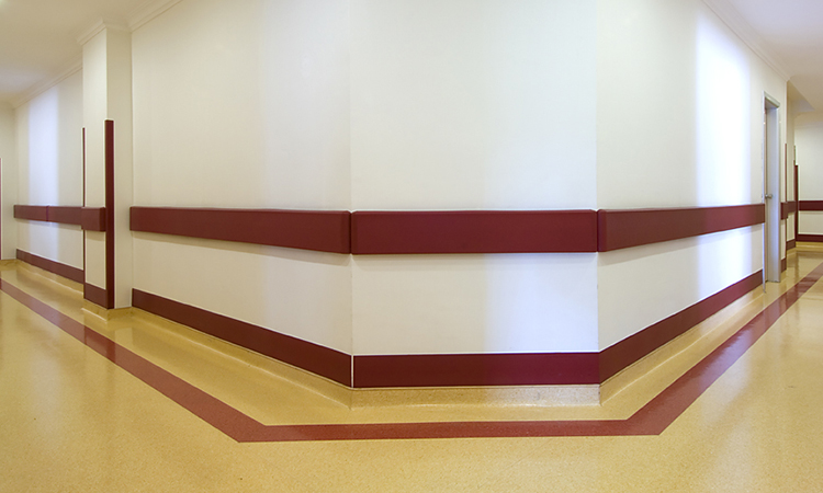 Для чего защищать стены в больницах